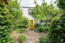 3 bedroom Detached for sale in Lewes