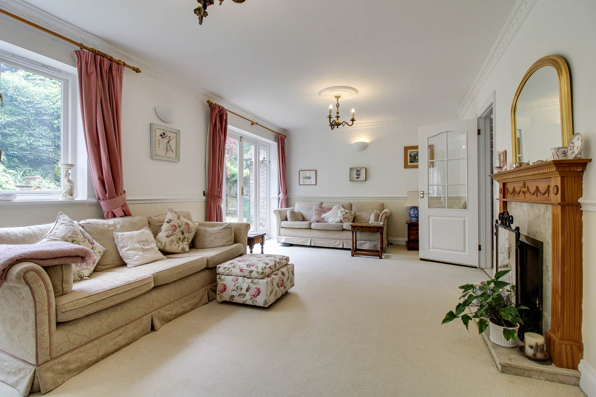 Additional Property Image 4 bedroom Detached for sale in Lewes 2