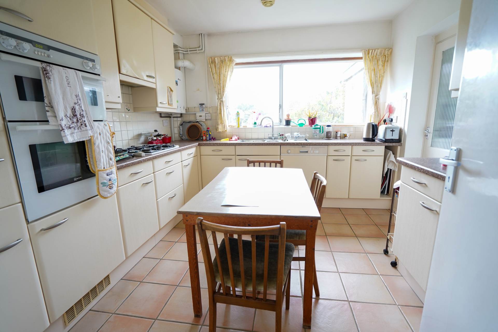 Additional Property Image 4 bedroom Detached for sale in Lewes 5