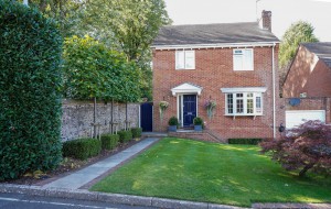 4 bedroom Detached for sale in Lewes