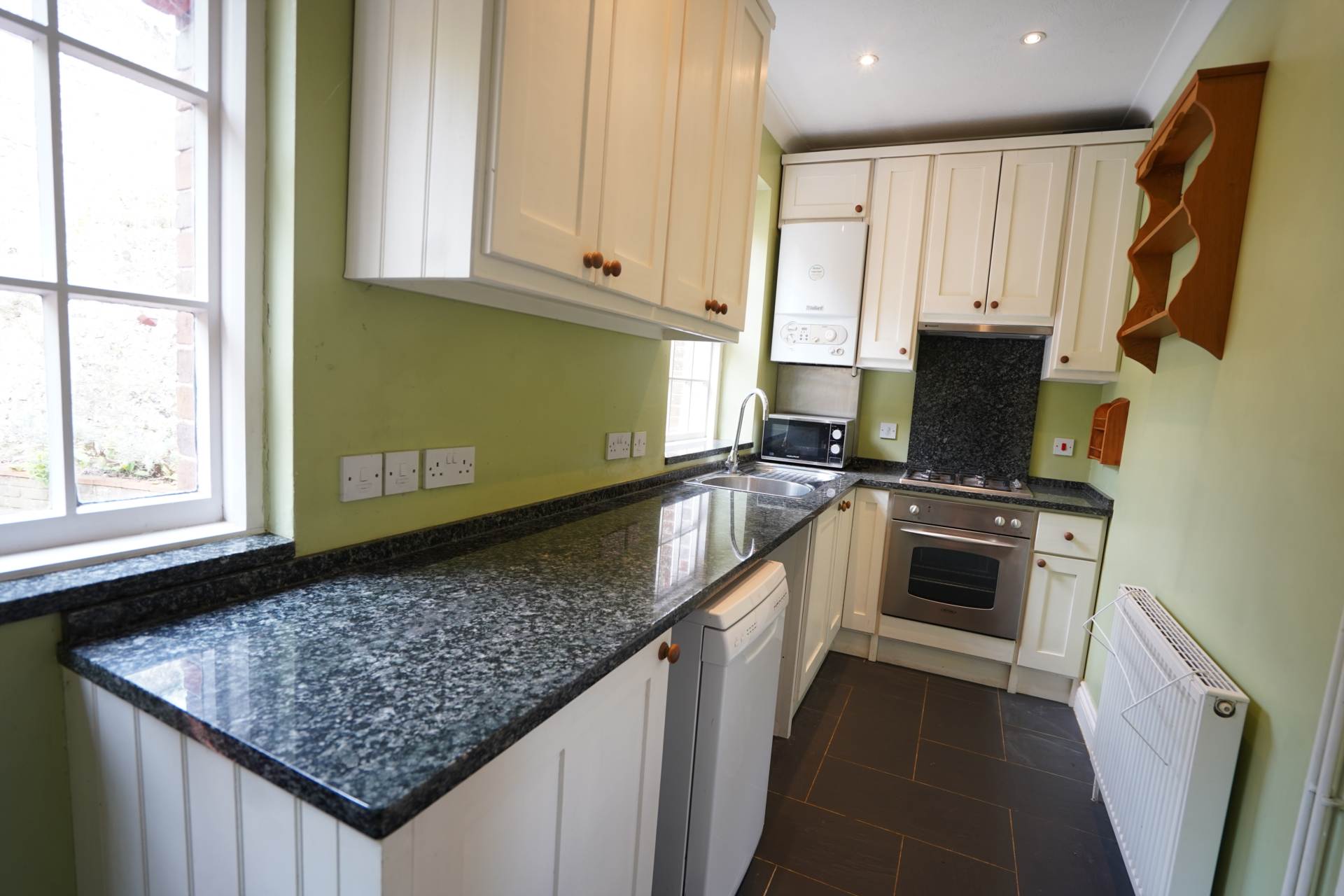 Additional Property Image 2 bedroom Cottage for sale in Lewes 5
