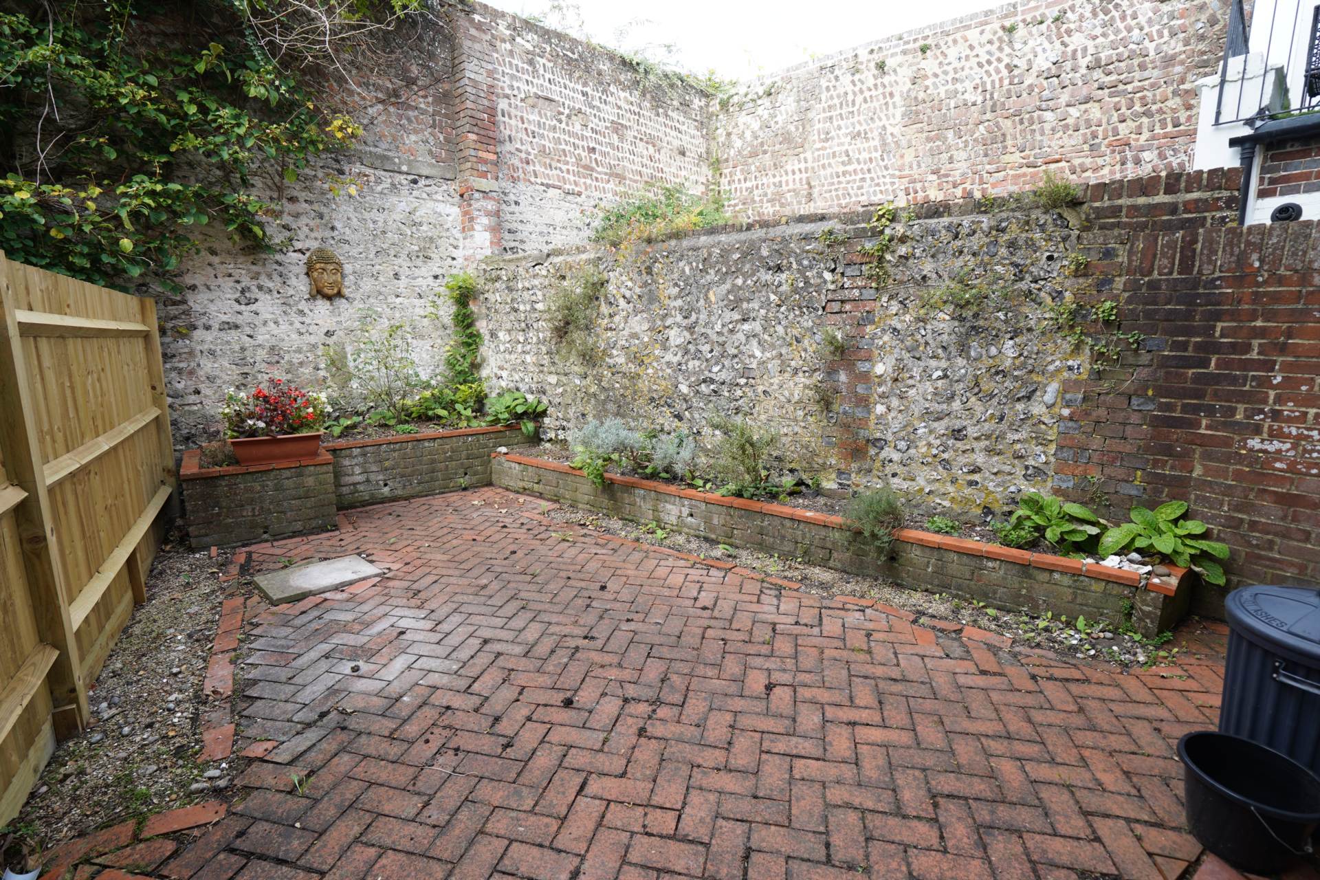 Additional Property Image 2 bedroom Cottage for sale in Lewes 9