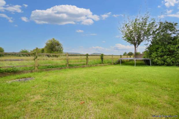 Additional Property Image 6 bedroom Detached for sale in Tewkesbury 2