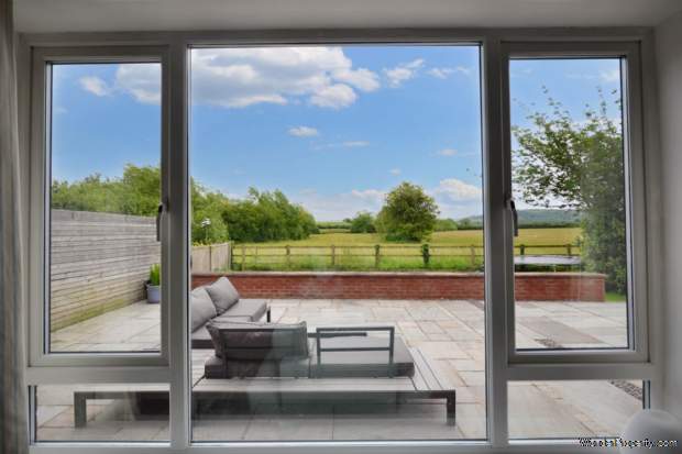 Additional Property Image 6 bedroom Detached for sale in Tewkesbury 5