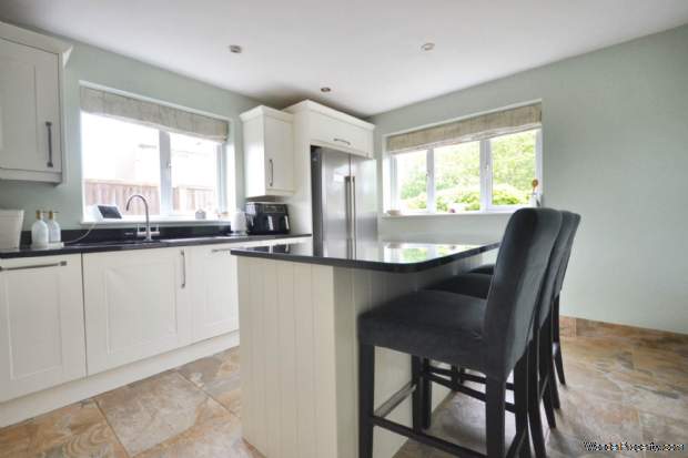Additional Property Image 6 bedroom Detached for sale in Tewkesbury 12