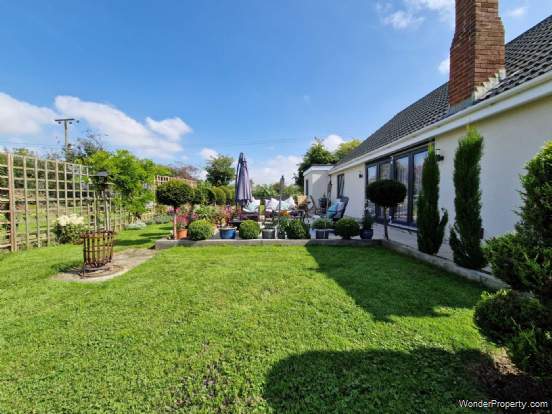 Additional Property Image 3 bedroom Detached for sale in Cheltenham 2