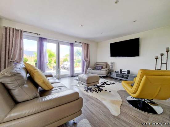 Additional Property Image 3 bedroom Detached for sale in Cheltenham 4