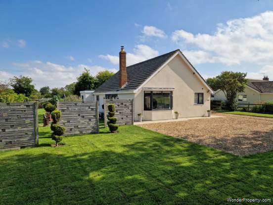 Additional Property Image 3 bedroom Detached for sale in Cheltenham 12
