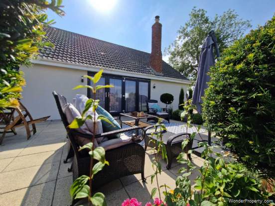 Additional Property Image 3 bedroom Detached for sale in Cheltenham 14
