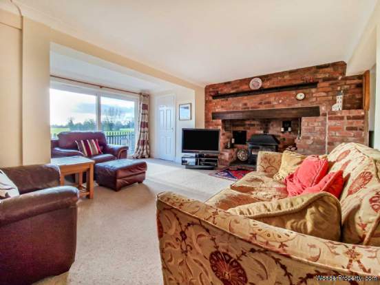 Additional Property Image 3 bedroom Detached for sale in Gloucester 3