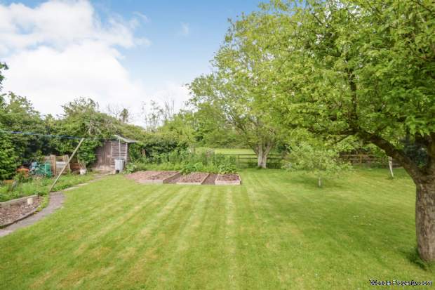Additional Property Image 3 bedroom Detached for sale in Gloucester 14