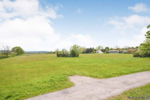 Additional Property Image 3 bedroom Detached for sale in Gloucester 18