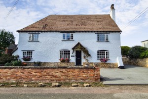 5 bedroom Detached for sale in Tewkesbury