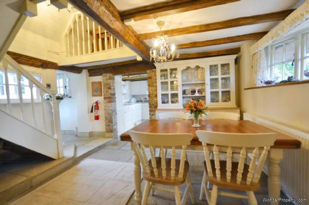Additional Property Image 3 bedroom Detached for sale in Gloucester 9