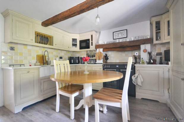 Additional Property Image 4 bedroom Detached for sale in Tewkesbury 14