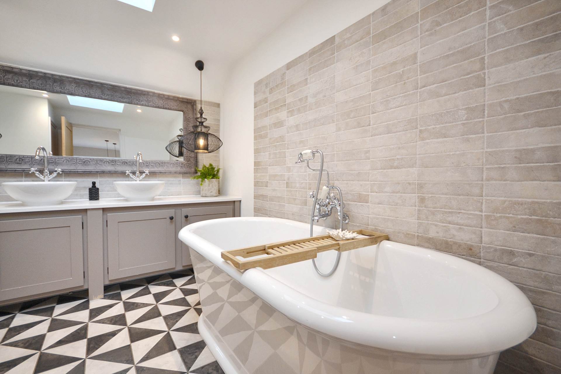 Additional Property Image 4 bedroom Detached for sale in Tewkesbury 32