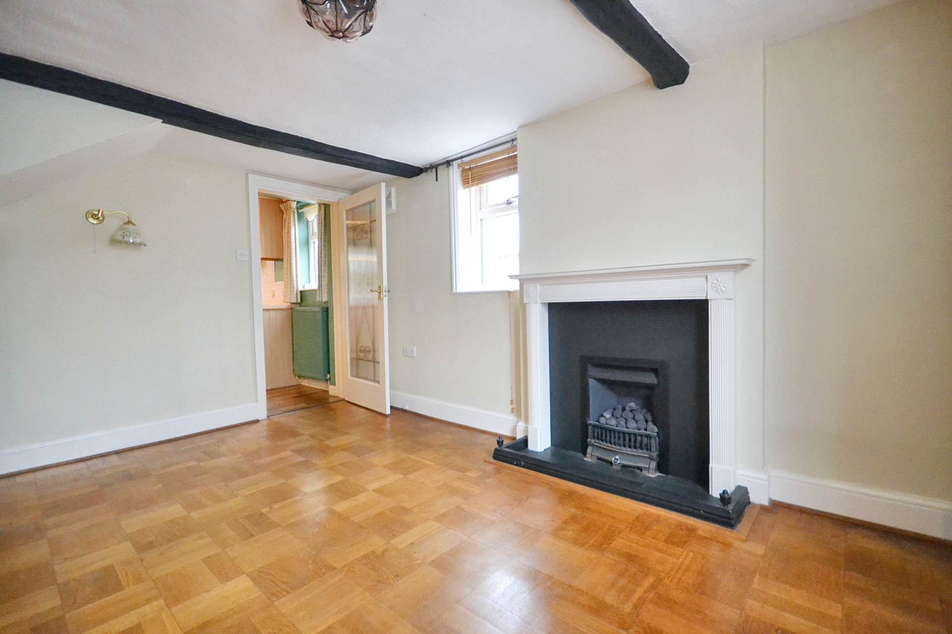 Additional Property Image 3 bedroom Semi Detached for sale in Tewkesbury 6
