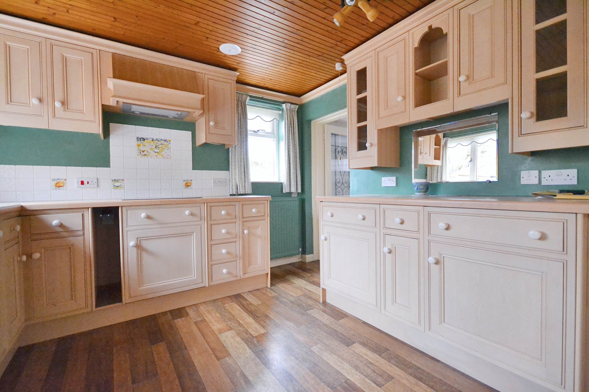 Additional Property Image 3 bedroom Semi Detached for sale in Tewkesbury 8