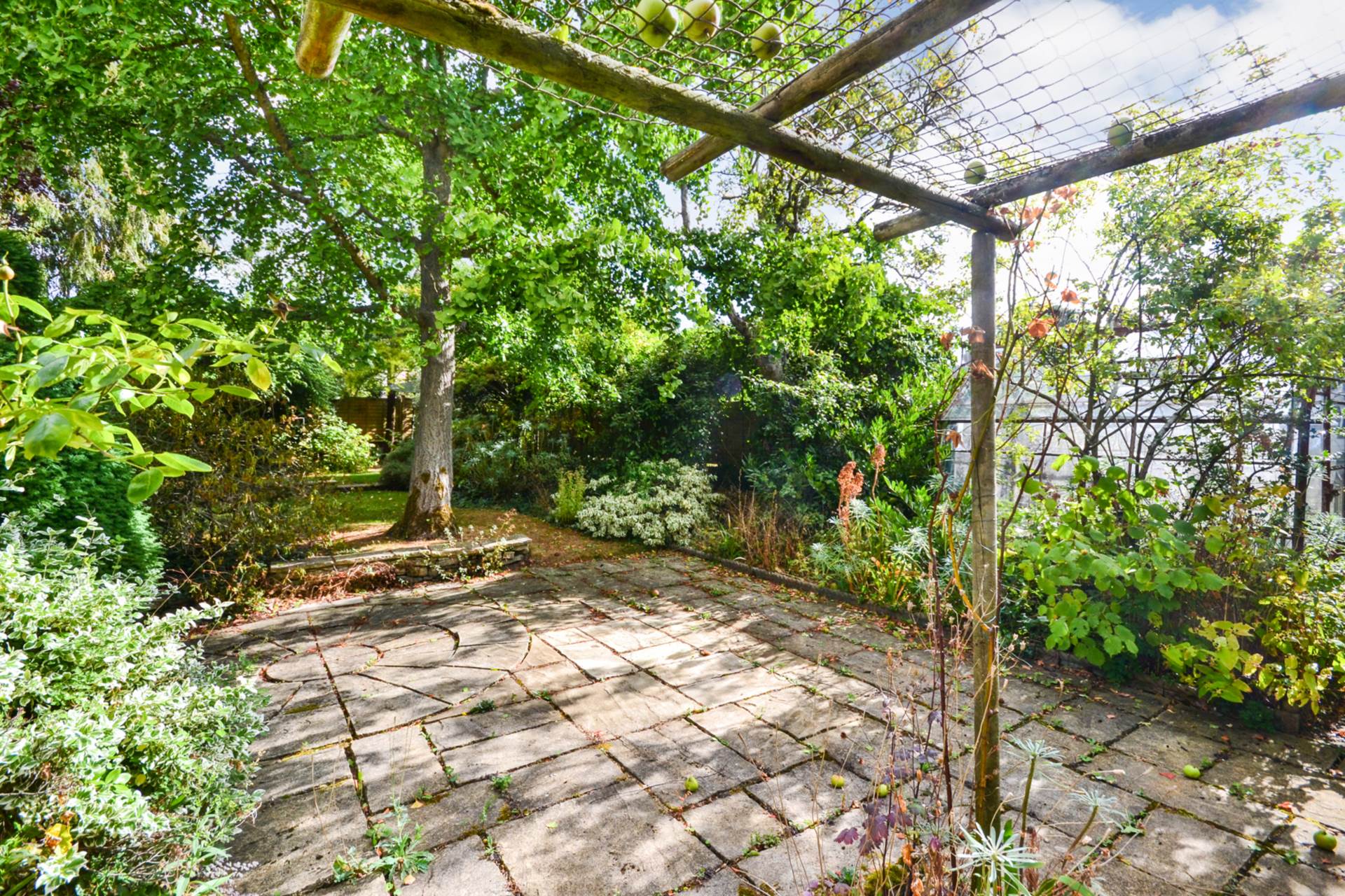 Additional Property Image 3 bedroom Semi Detached for sale in Tewkesbury 10