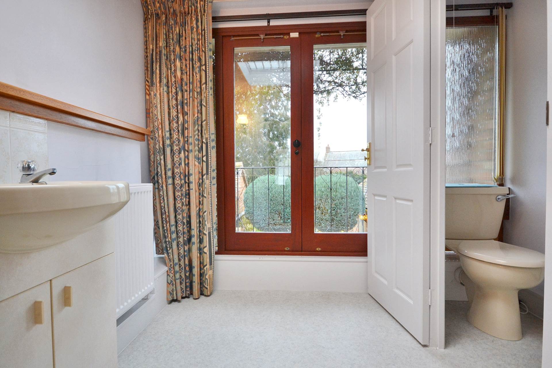 Additional Property Image 3 bedroom Semi Detached for sale in Tewkesbury 17
