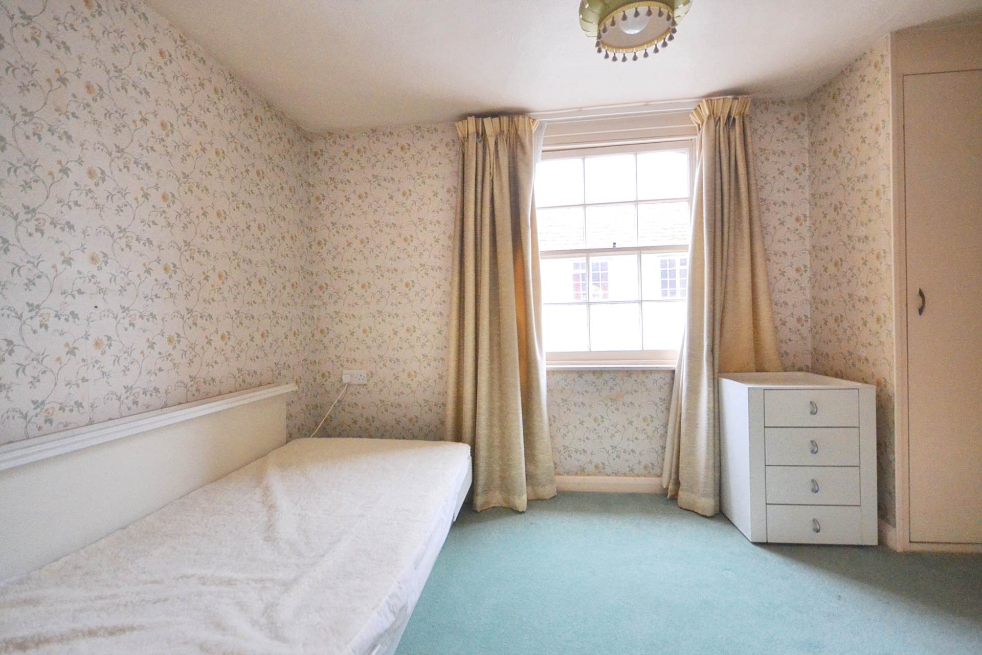 Additional Property Image 3 bedroom Semi Detached for sale in Tewkesbury 20