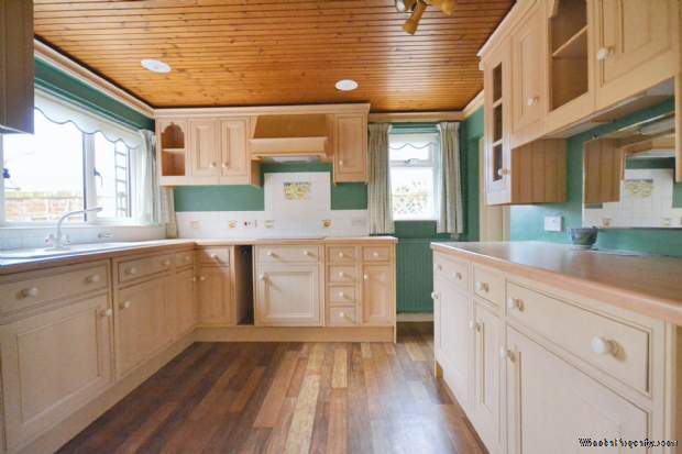 Additional Property Image 3 bedroom Semi Detached for sale in Tewkesbury 15