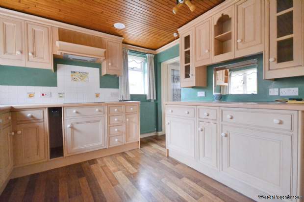 Additional Property Image 3 bedroom Semi Detached for sale in Tewkesbury 16