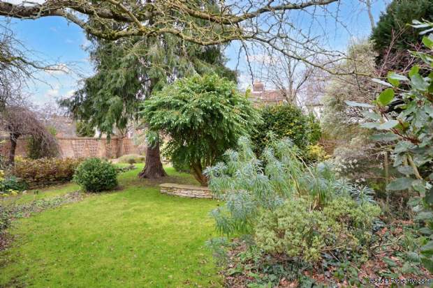 Additional Property Image 3 bedroom Semi Detached for sale in Tewkesbury 19