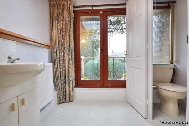 Additional Property Image 3 bedroom Semi Detached for sale in Tewkesbury 13
