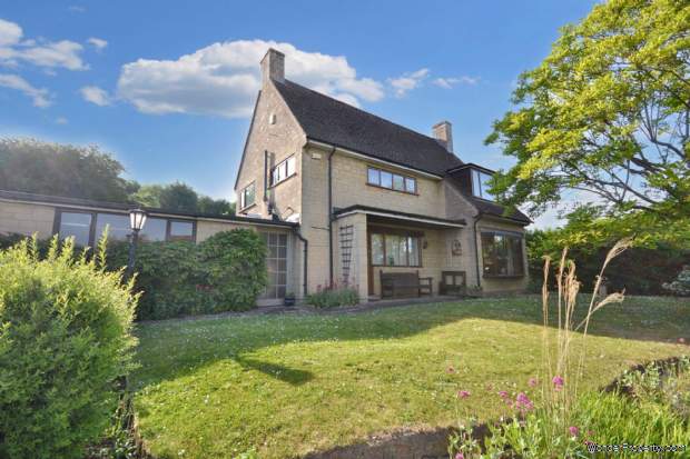 3 bedroom Detached for sale in Evesham