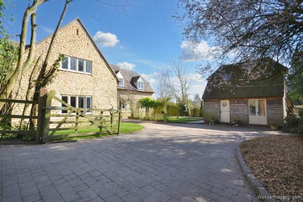 Additional Property Image 5 bedroom Detached for sale in Evesham 2