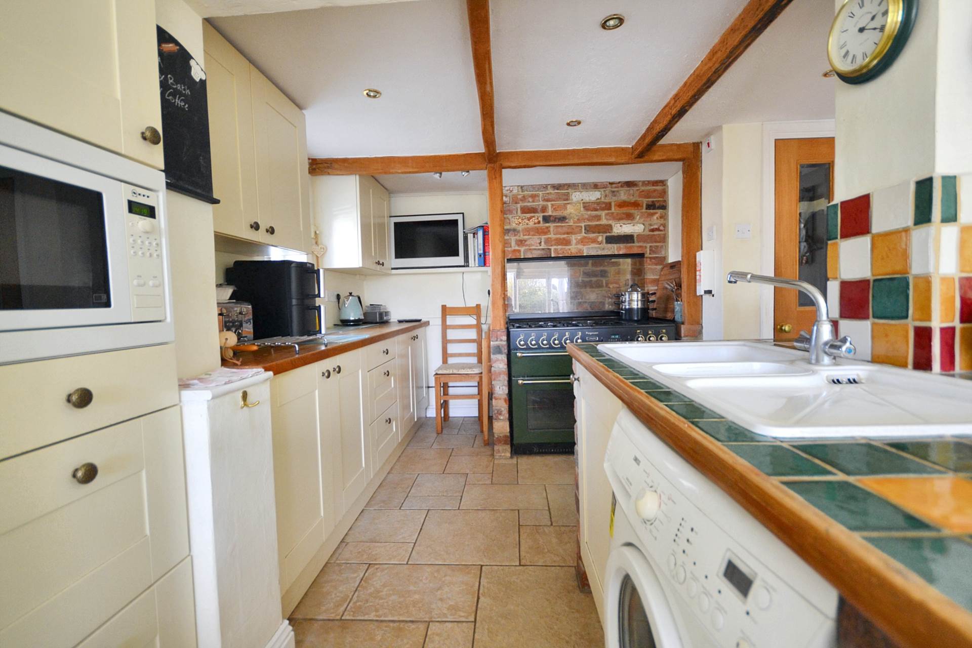 Additional Property Image 3 bedroom Detached for sale in Tewkesbury 18