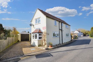 3 bedroom Detached for sale in Tewkesbury