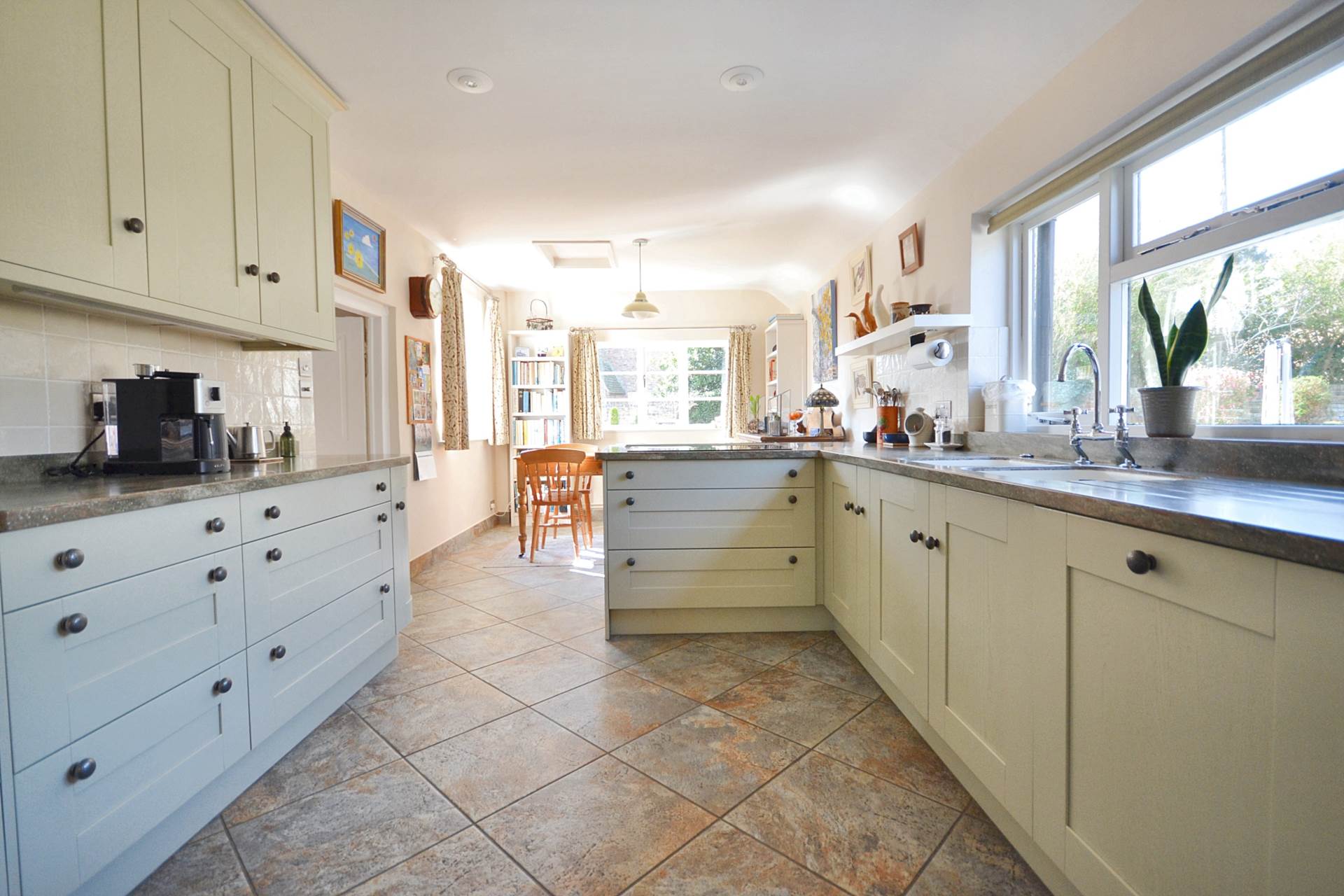 Additional Property Image 4 bedroom Detached for sale in Tewkesbury 18