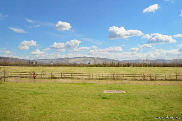 Additional Property Image 5 bedroom Detached for sale in Cheltenham 18