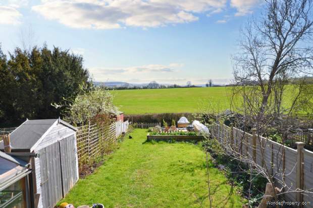 Additional Property Image 4 bedroom Semi Detached for sale in Cheltenham 2