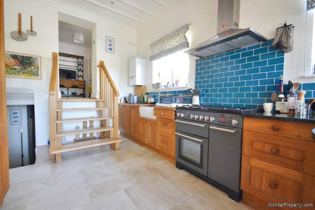 Additional Property Image 4 bedroom Semi Detached for sale in Cheltenham 16