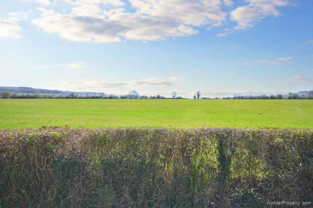 Additional Property Image 4 bedroom Semi Detached for sale in Cheltenham 11