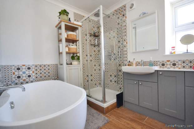 Additional Property Image 4 bedroom Semi Detached for sale in Cheltenham 7