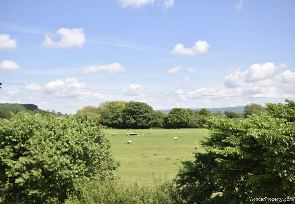 Additional Property Image 4 bedroom Detached for sale in Tewkesbury 2