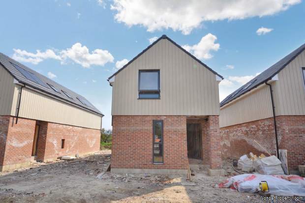 Additional Property Image 4 bedroom Detached for sale in Tewkesbury 11