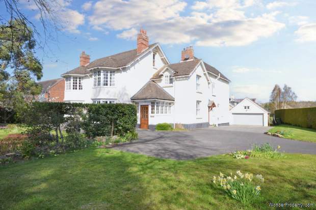 Additional Property Image 5 bedroom Detached for sale in Tewkesbury 2