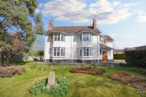 5 bedroom Detached for sale in Tewkesbury