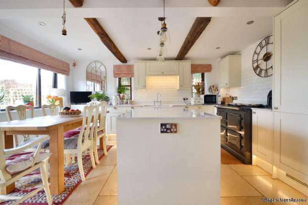 Additional Property Image 4 bedroom House for sale in Tewkesbury 5