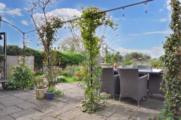 Additional Property Image 4 bedroom House for sale in Tewkesbury 18