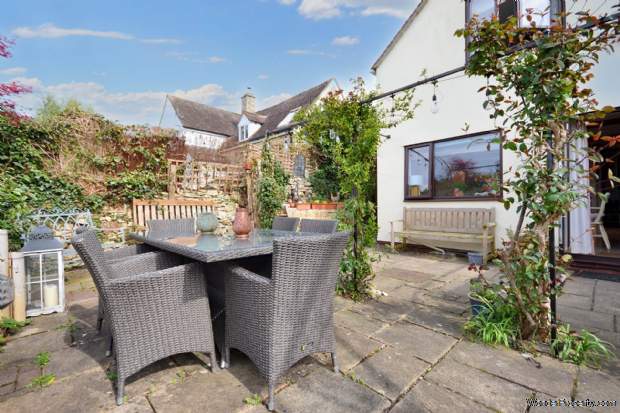 Additional Property Image 4 bedroom House for sale in Tewkesbury 19