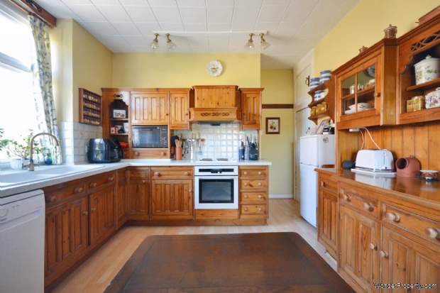 Additional Property Image 4 bedroom Detached for sale in Tewkesbury 20