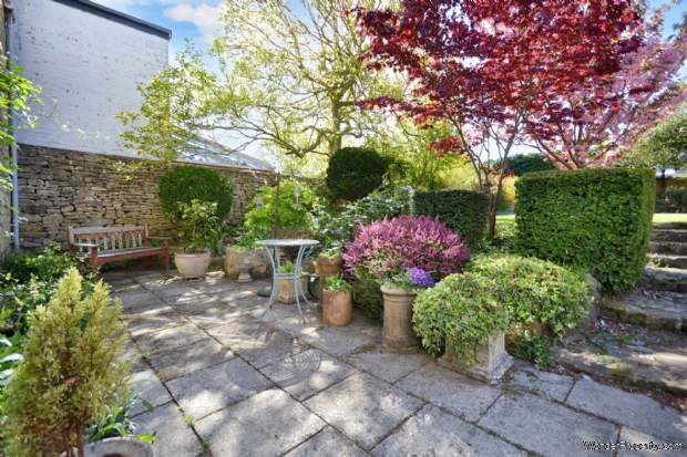 Additional Property Image 4 bedroom Detached for sale in Tewkesbury 11