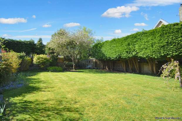 Additional Property Image 4 bedroom Detached for sale in Tewkesbury 13