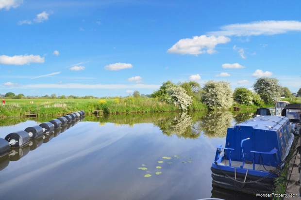 Additional Property Image 3 bedroom Apartment for sale in Tewkesbury 2